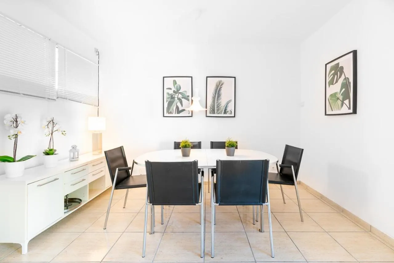 Апартаменты Casa Torremuelle I - 2-Bedroom Holiday Home With Pool, Bbq & Terrace Бенальмадена Испания