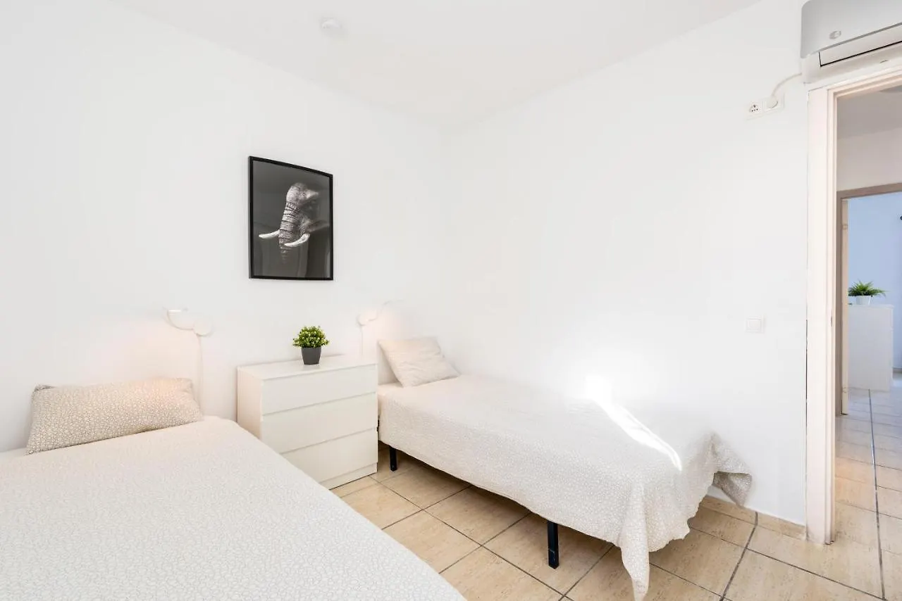 Casa Torremuelle I - 2-Bedroom Holiday Home With Pool, Bbq & Terrace 0*, Benalmadena